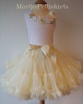 &#039;Petticoat Luxe Ivory By Meetje-Pettiskirts + Top Vintage Garden