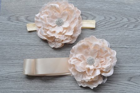    2delige creme Luxe Flower Ceintuur + bijpassende Flower haarband