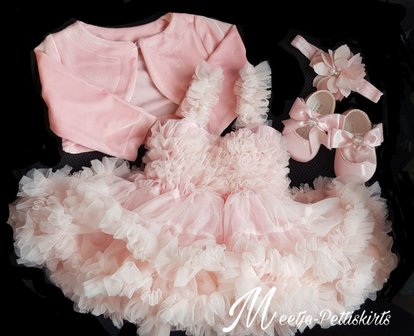 Gehele set Baby feestjurk roze ruffle  Compleet 4 delig