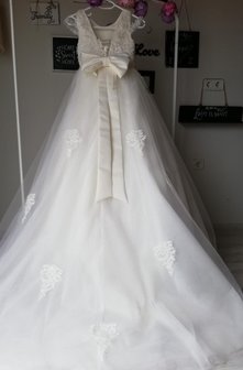 Handgemaakte Bruidsmeisjes jurk lange sleep Ivoor Ultra Luxe Alle maten 