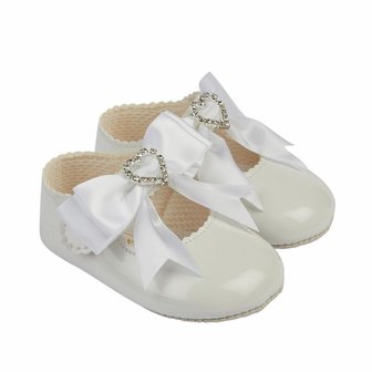 Baby ballerina wit met diamanten Hartje 