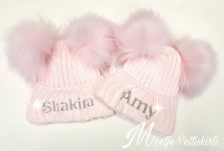 Baby wintermutsje roze met naam 