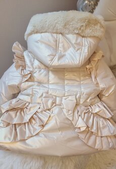 baby Winterjas champagne  boetiekcollectie Mintini 