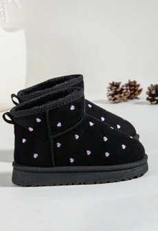 WinterBoots zwart met hartjes 