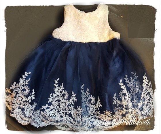 Baby jurk Grote strik Satijn Blauw  5 delig.