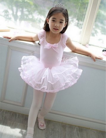 Balletpakje Light pink bow elegant maat 110-152.