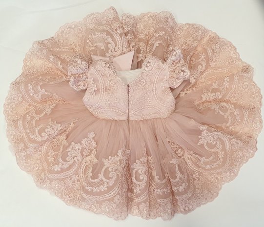 Luxe feestjurk kant Oud Roze met ruffle mouw 56 tm 176 