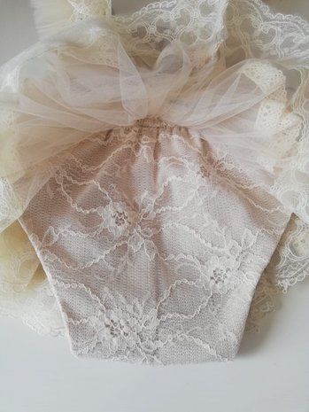 Kanten romper overal met ruffles champagne Luxe Handgemaakt 50 -98 Fotoshoot tip 