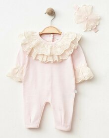 Boxpakje licht roze met ivoor ruffle met haarband 